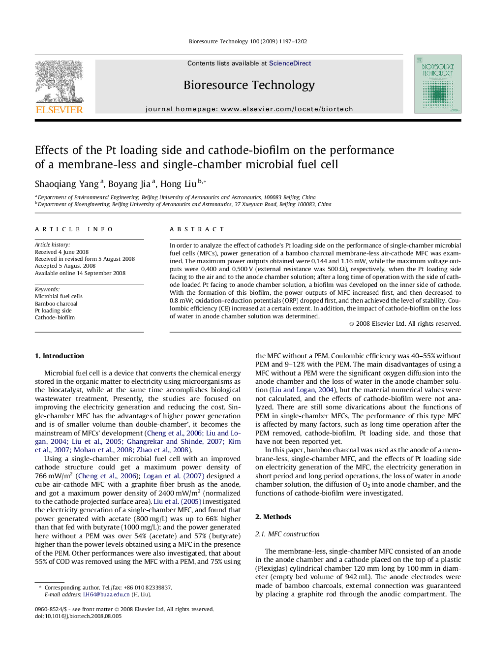 Effects of the Pt loading side and cathode-biofilm on the performance of a membrane-less and single-chamber microbial fuel cell