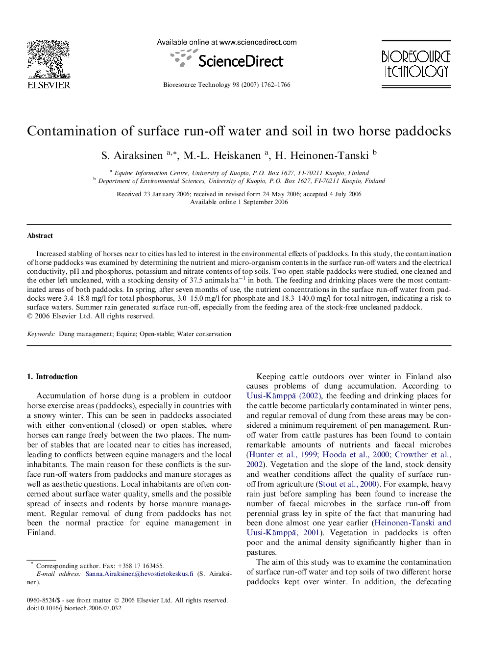 Contamination of surface run-off water and soil in two horse paddocks