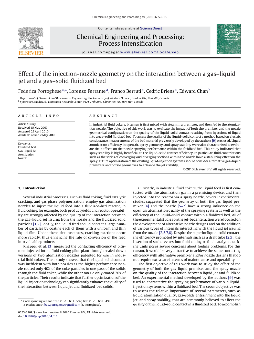 Effect of the injection-nozzle geometry on the interaction between a gas–liquid jet and a gas–solid fluidized bed