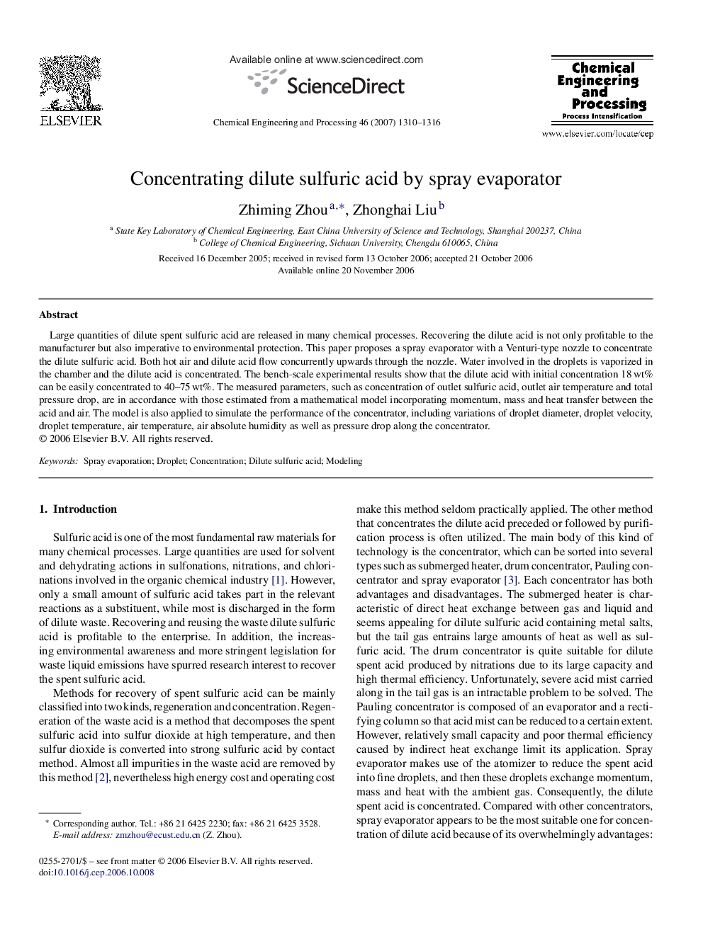 Concentrating dilute sulfuric acid by spray evaporator