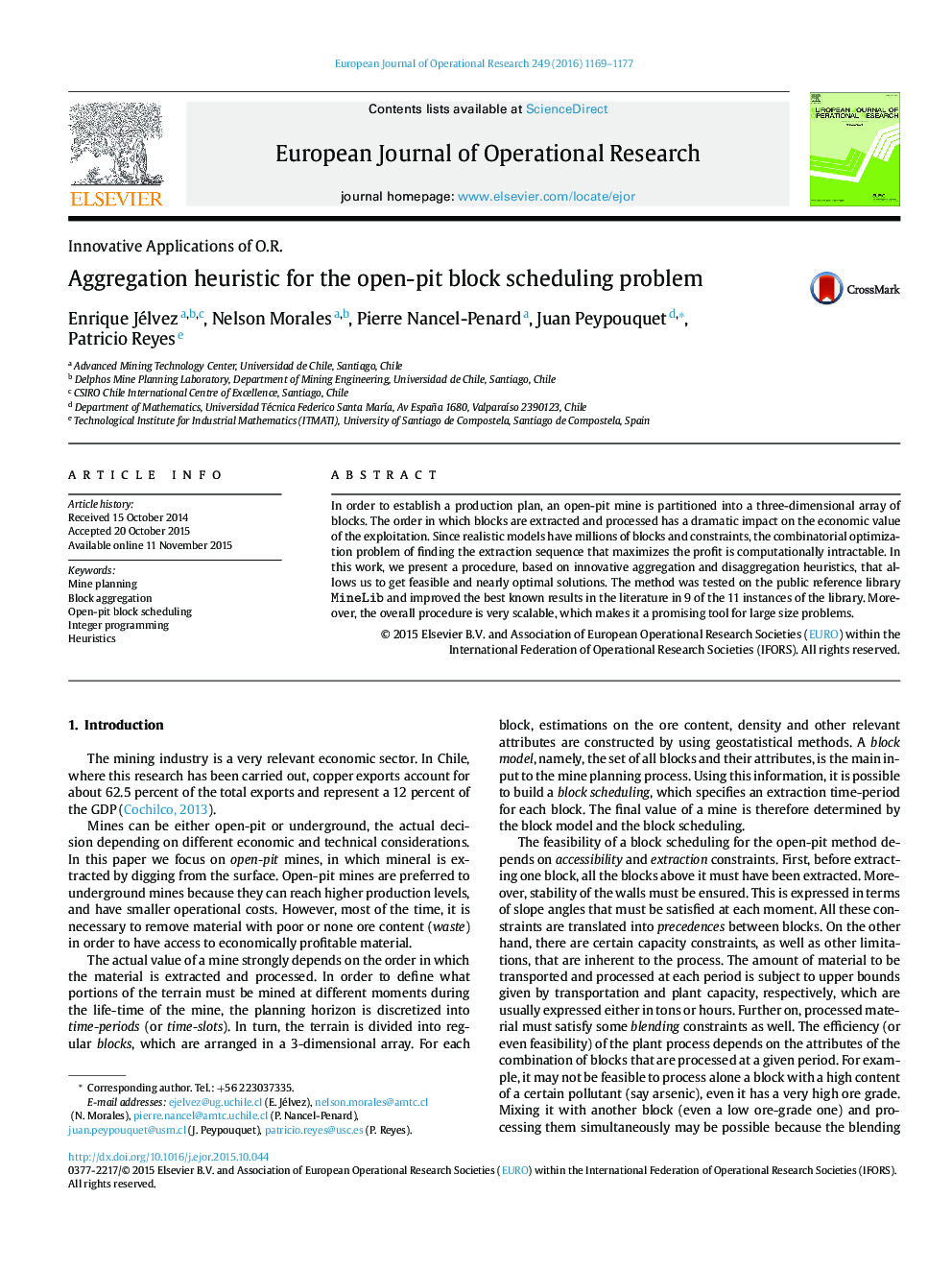 Aggregation heuristic for the open-pit block scheduling problem