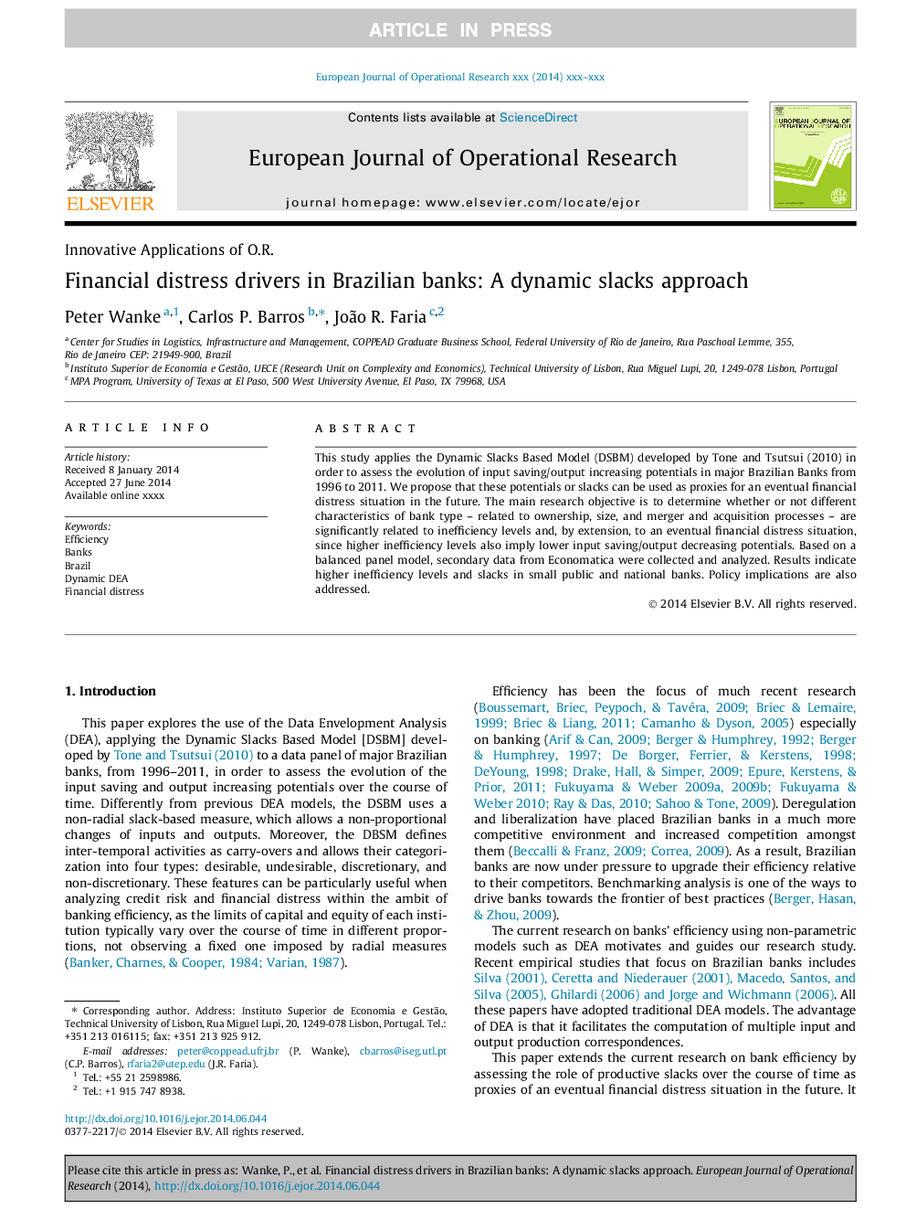 Financial distress drivers in Brazilian banks: A dynamic slacks approach