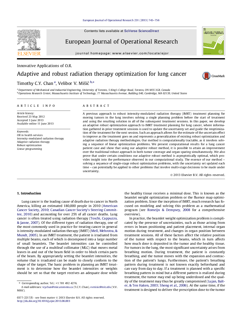 Adaptive and robust radiation therapy optimization for lung cancer