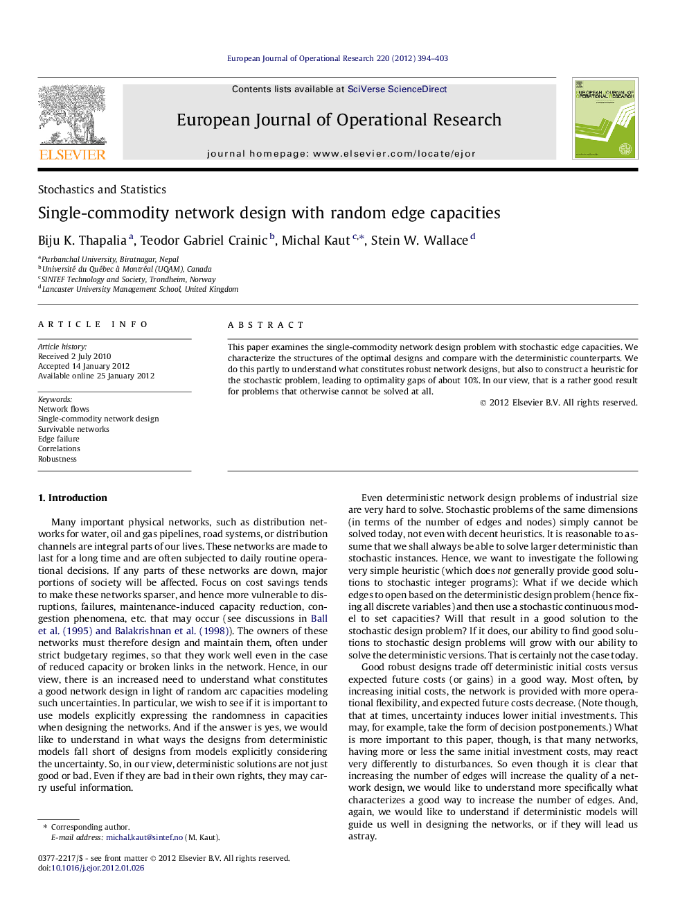 Single-commodity network design with random edge capacities