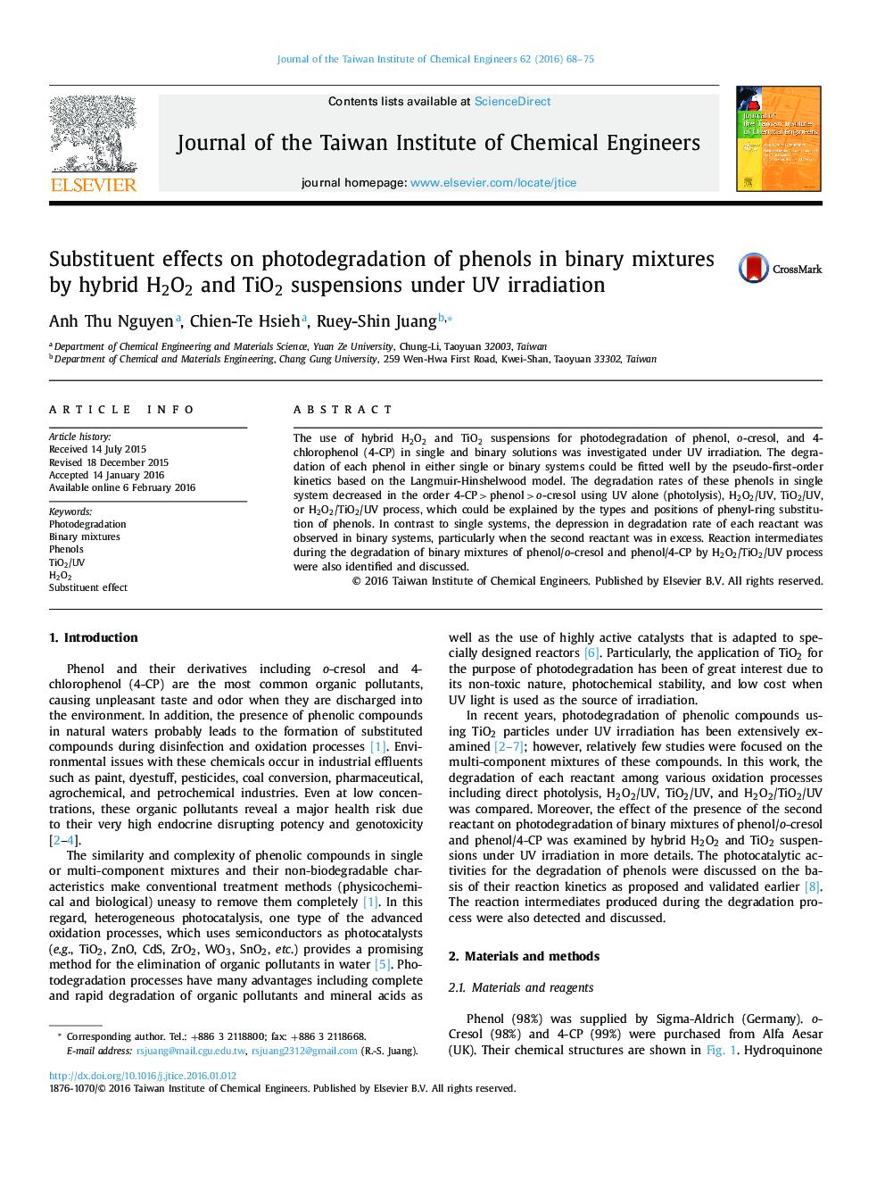 Substituent effects on photodegradation of phenols in binary mixtures by hybrid H2O2 and TiO2 suspensions under UV irradiation
