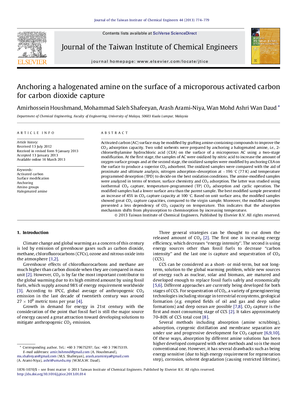 Anchoring a halogenated amine on the surface of a microporous activated carbon for carbon dioxide capture