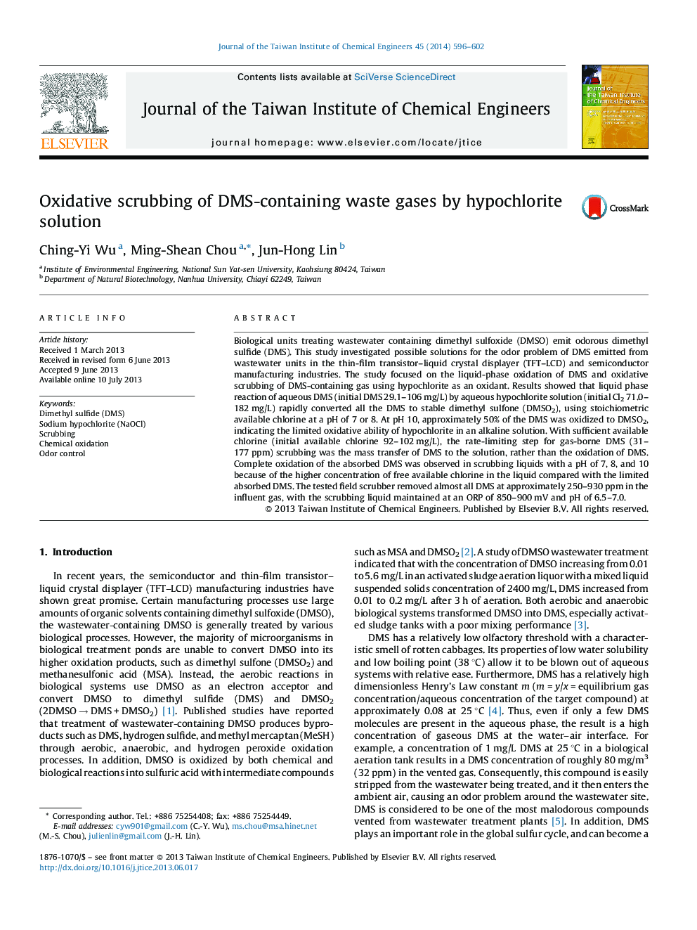Oxidative scrubbing of DMS-containing waste gases by hypochlorite solution