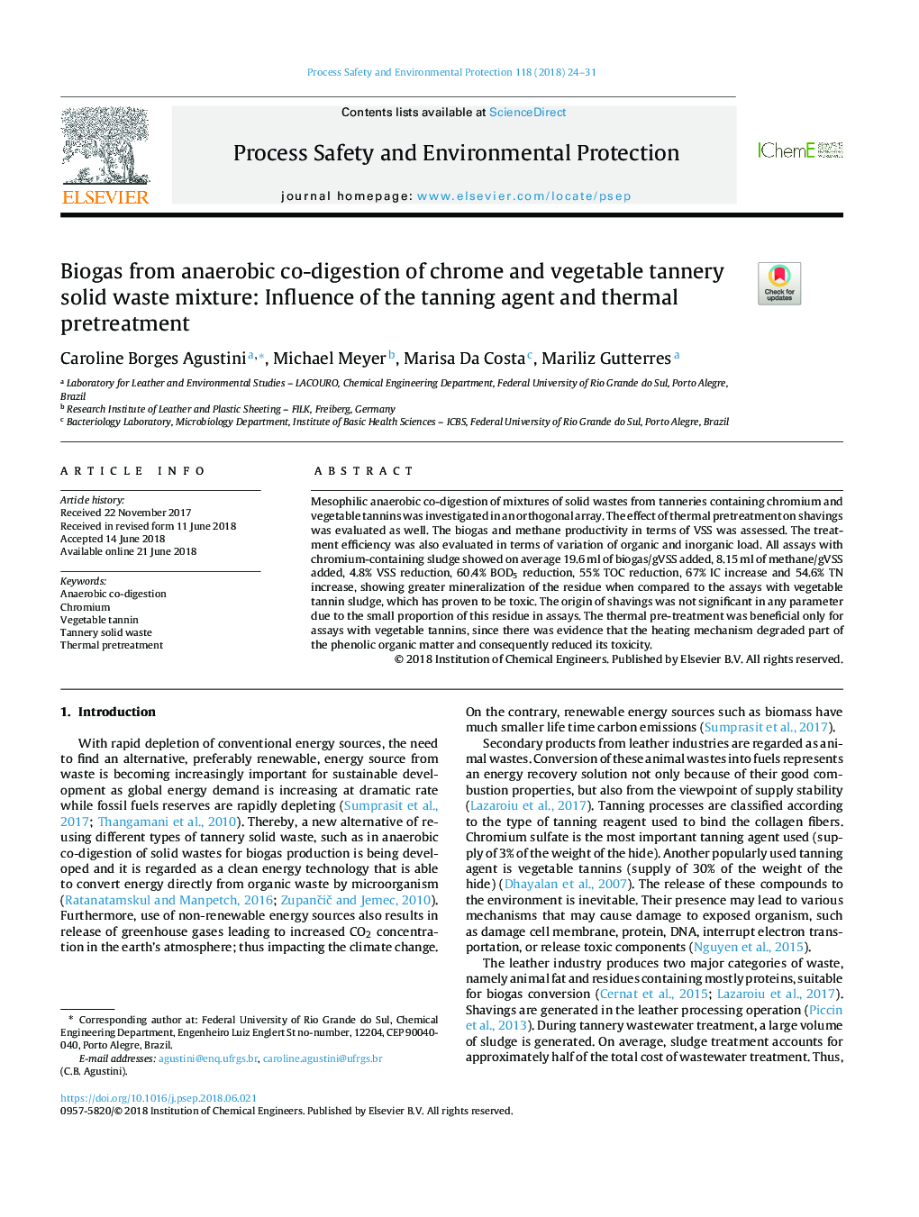 Biogas from anaerobic co-digestion of chrome and vegetable tannery solid waste mixture: Influence of the tanning agent and thermal pretreatment