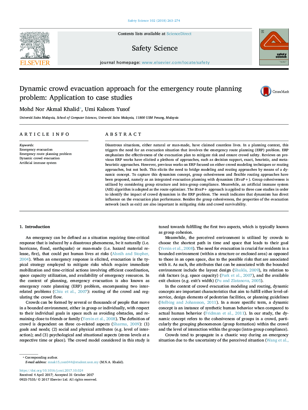 Dynamic crowd evacuation approach for the emergency route planning problem: Application to case studies