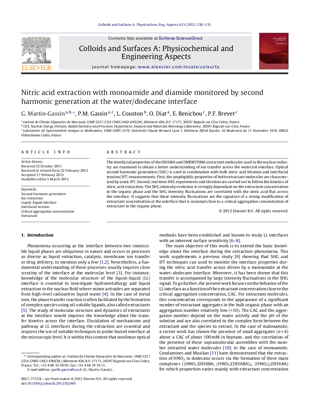 Nitric acid extraction with monoamide and diamide monitored by second harmonic generation at the water/dodecane interface