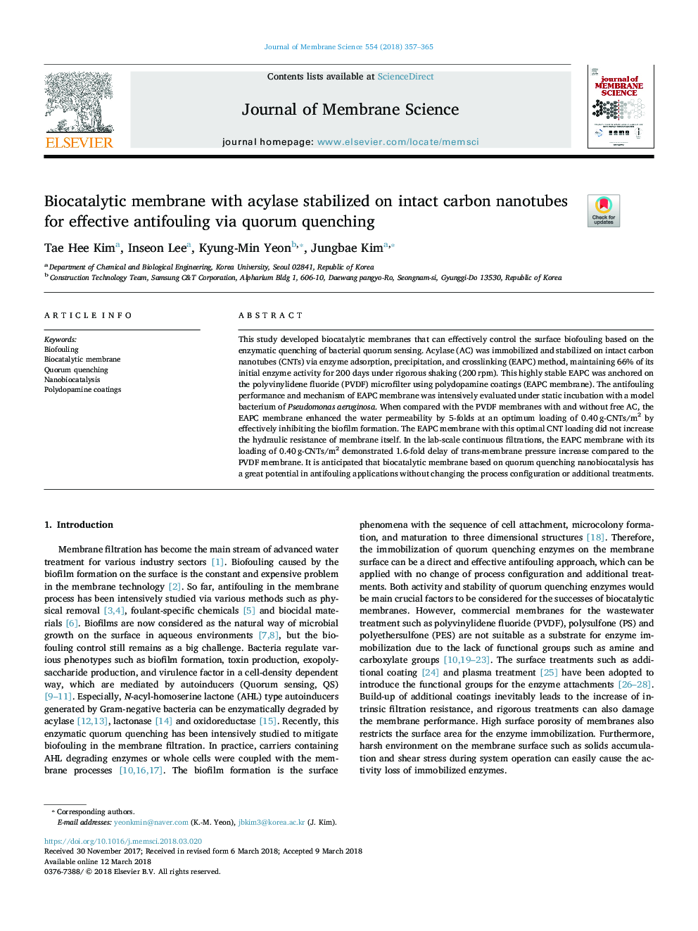 Biocatalytic membrane with acylase stabilized on intact carbon nanotubes for effective antifouling via quorum quenching