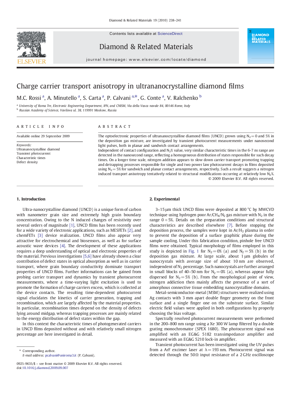 Charge carrier transport anisotropy in ultrananocrystalline diamond films