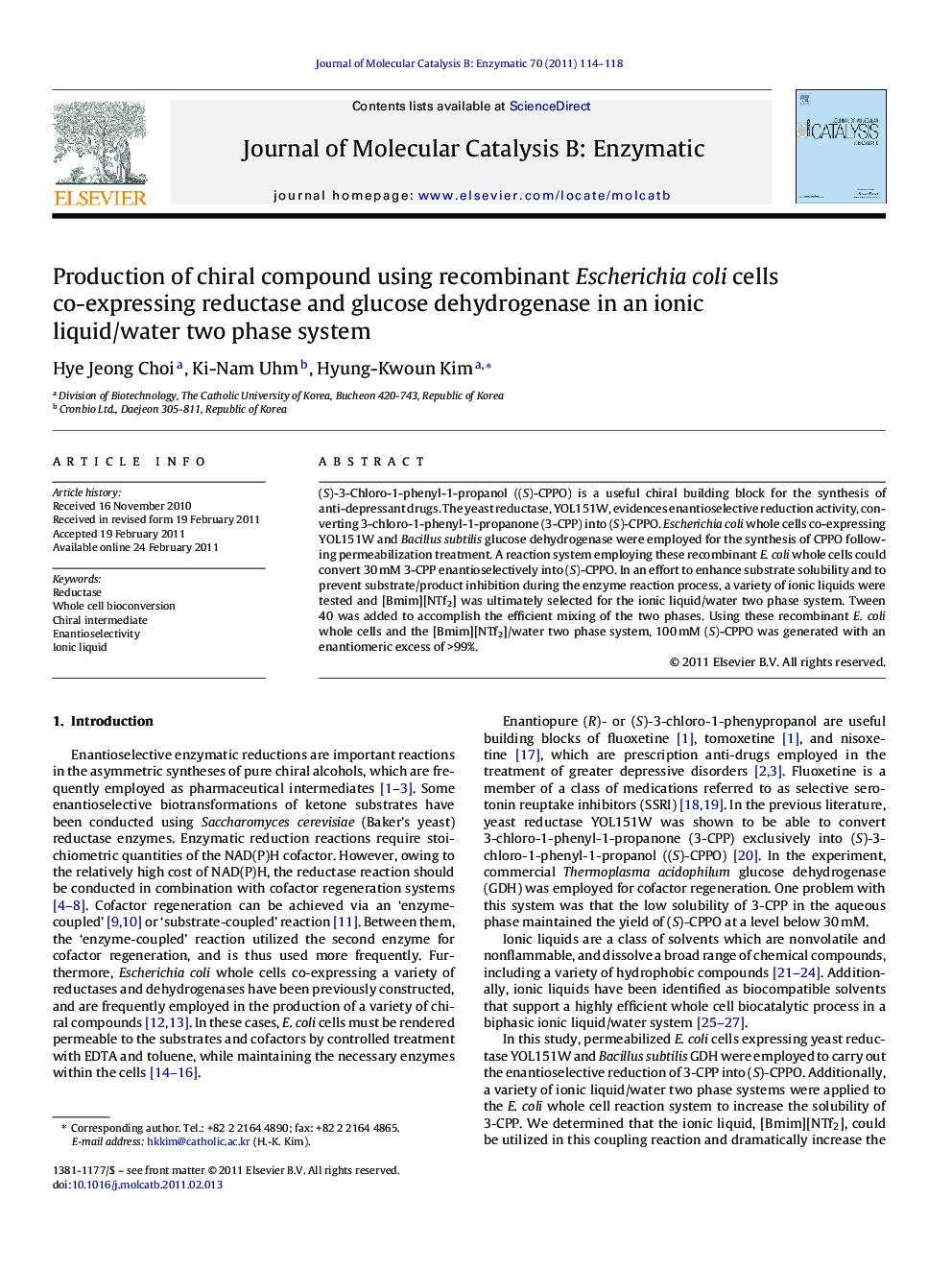 Production of chiral compound using recombinant Escherichia coli cells co-expressing reductase and glucose dehydrogenase in an ionic liquid/water two phase system