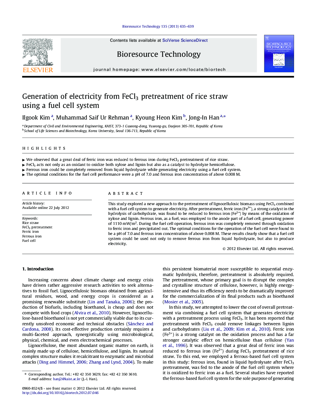 Generation of electricity from FeCl3 pretreatment of rice straw using a fuel cell system