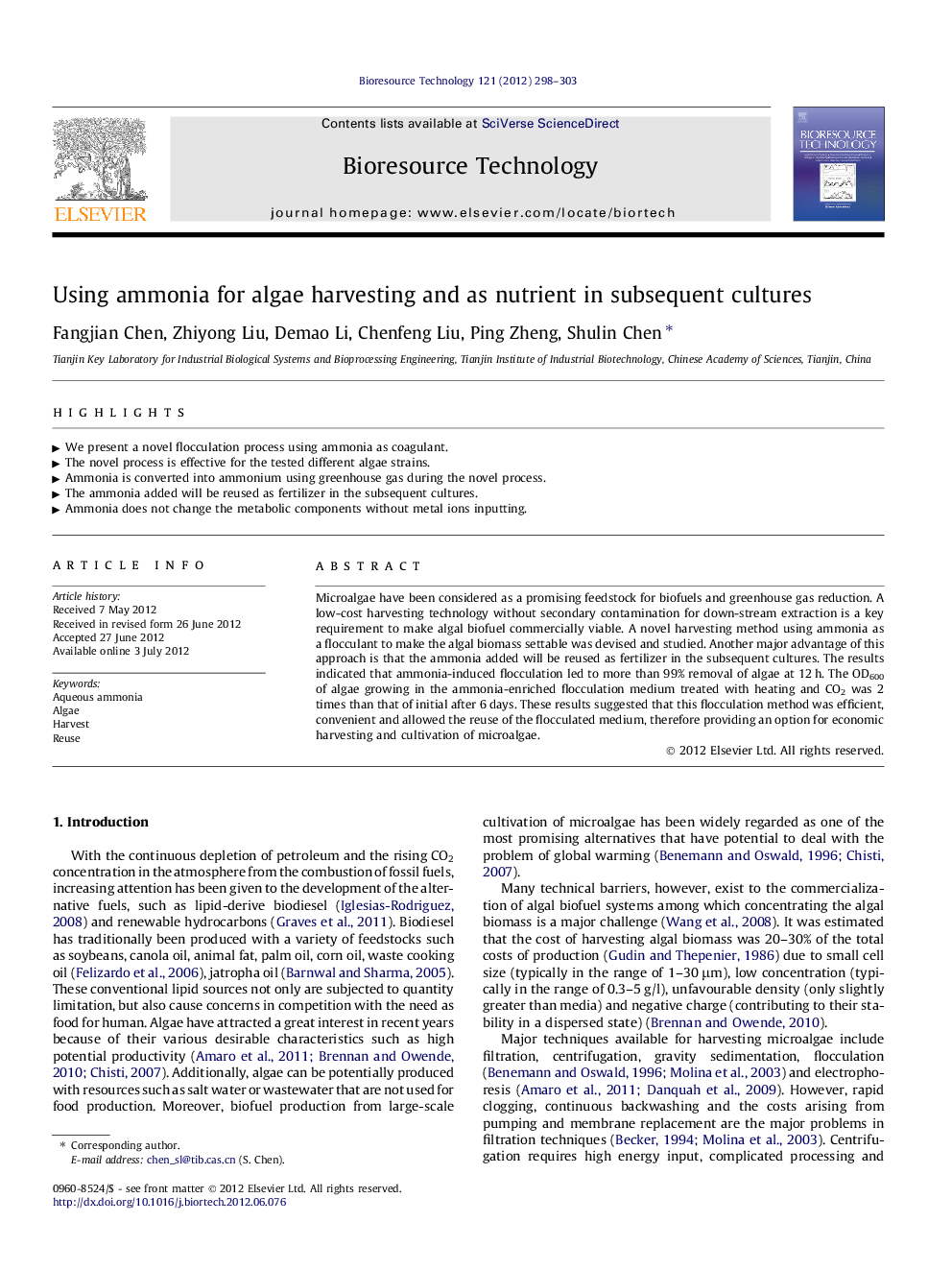 Using ammonia for algae harvesting and as nutrient in subsequent cultures