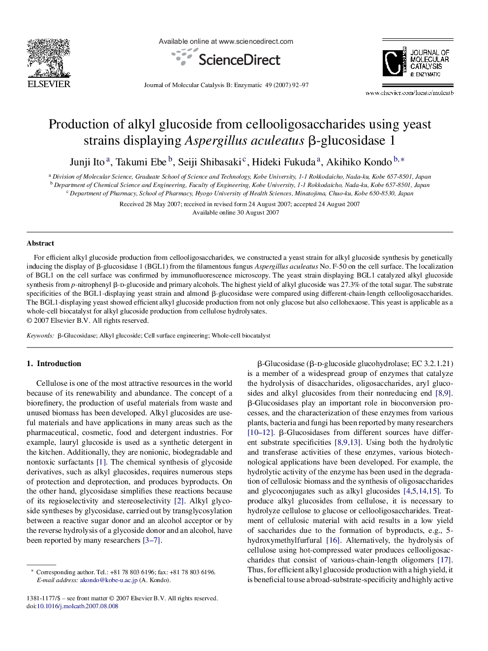 Production of alkyl glucoside from cellooligosaccharides using yeast strains displaying Aspergillus aculeatus β-glucosidase 1