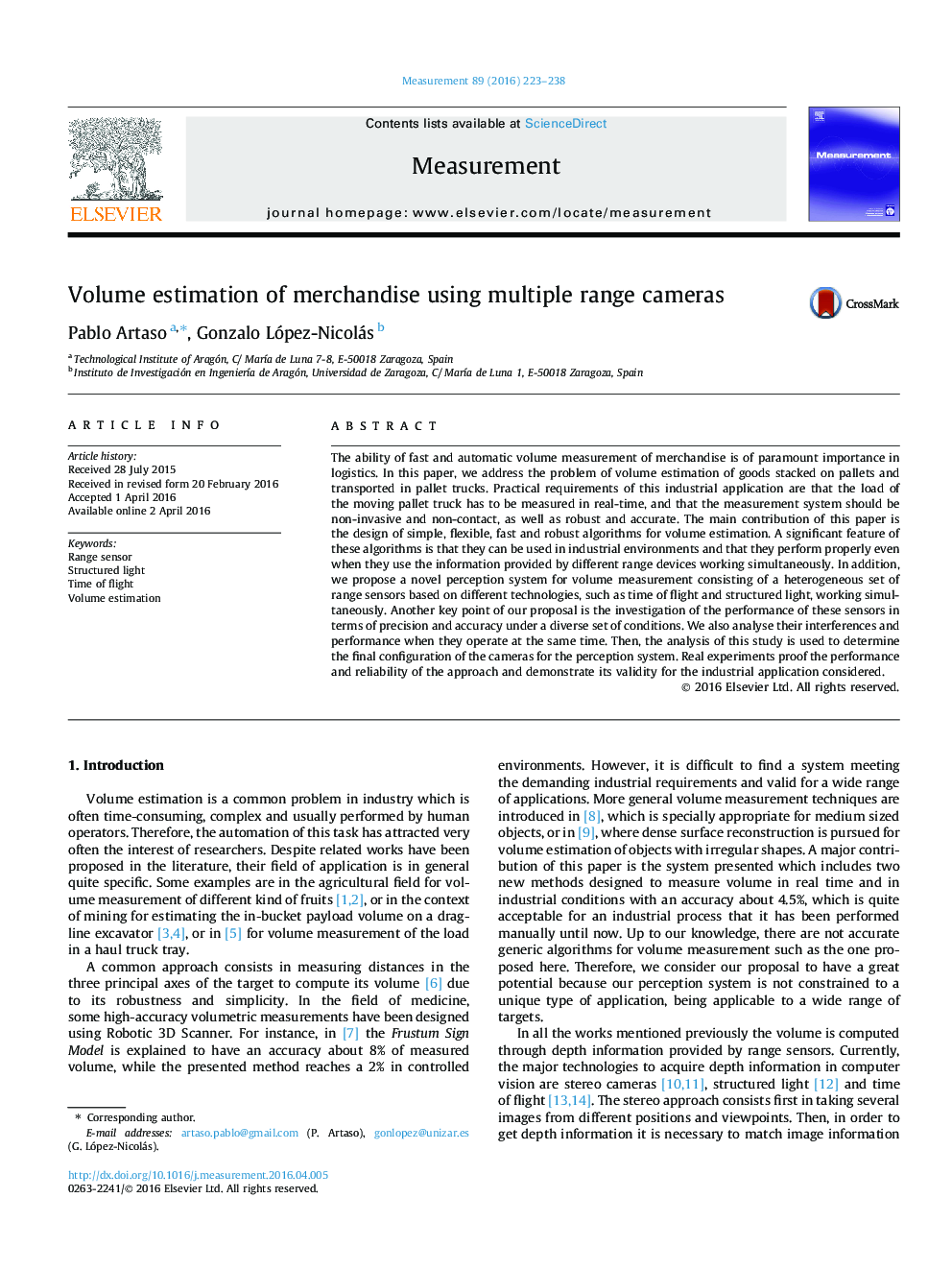 Volume estimation of merchandise using multiple range cameras