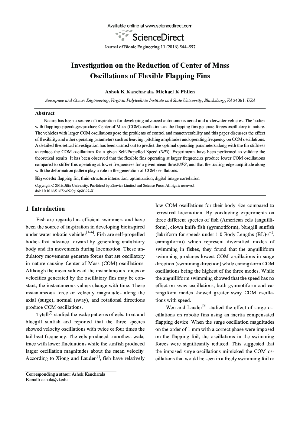 Investigation on the Reduction of Center of Mass Oscillations of Flexible Flapping Fins