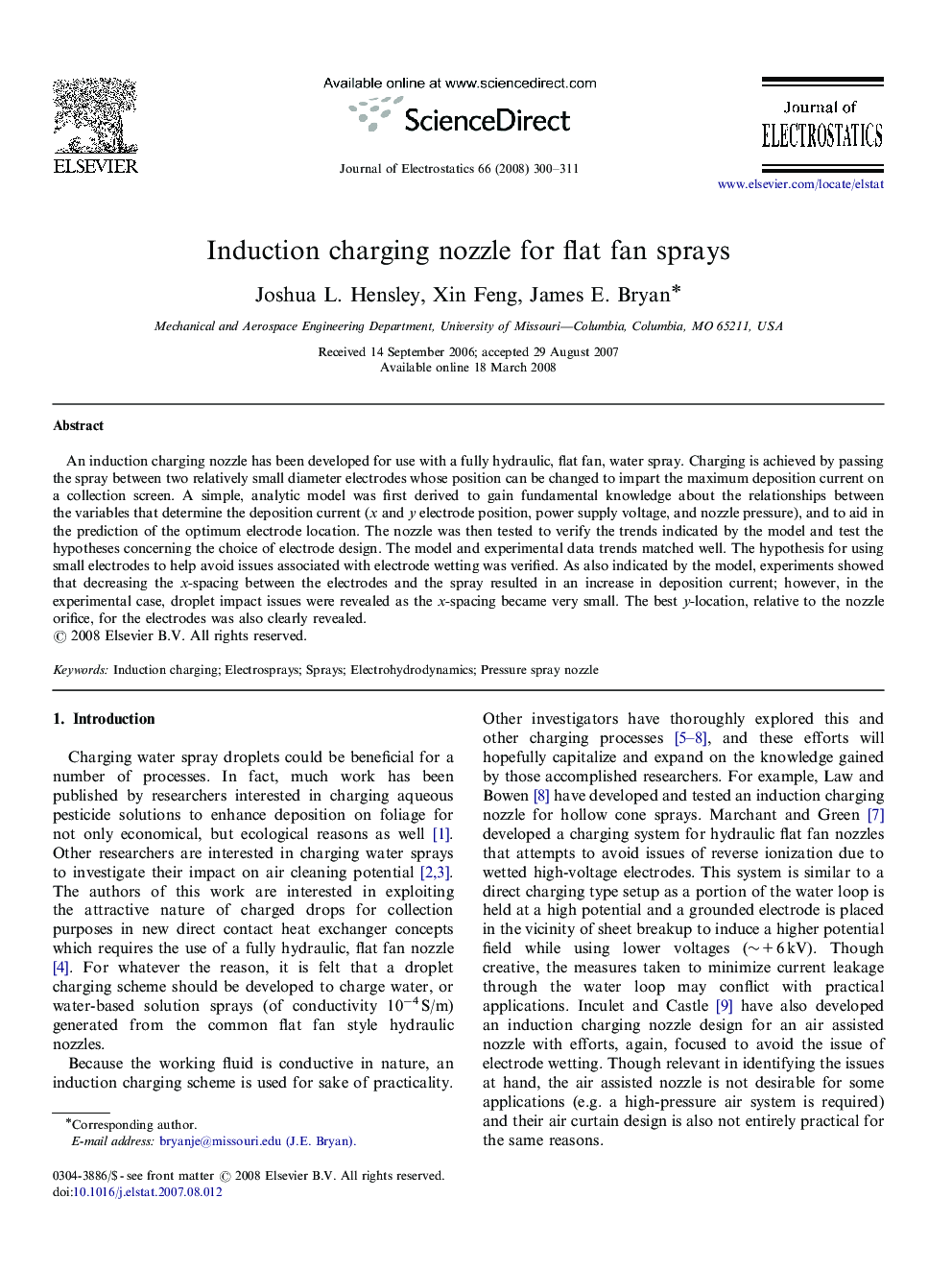 Induction charging nozzle for flat fan sprays