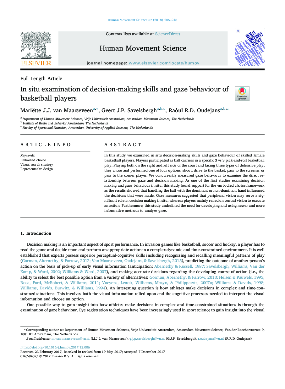 In situ examination of decision-making skills and gaze behaviour of basketball players