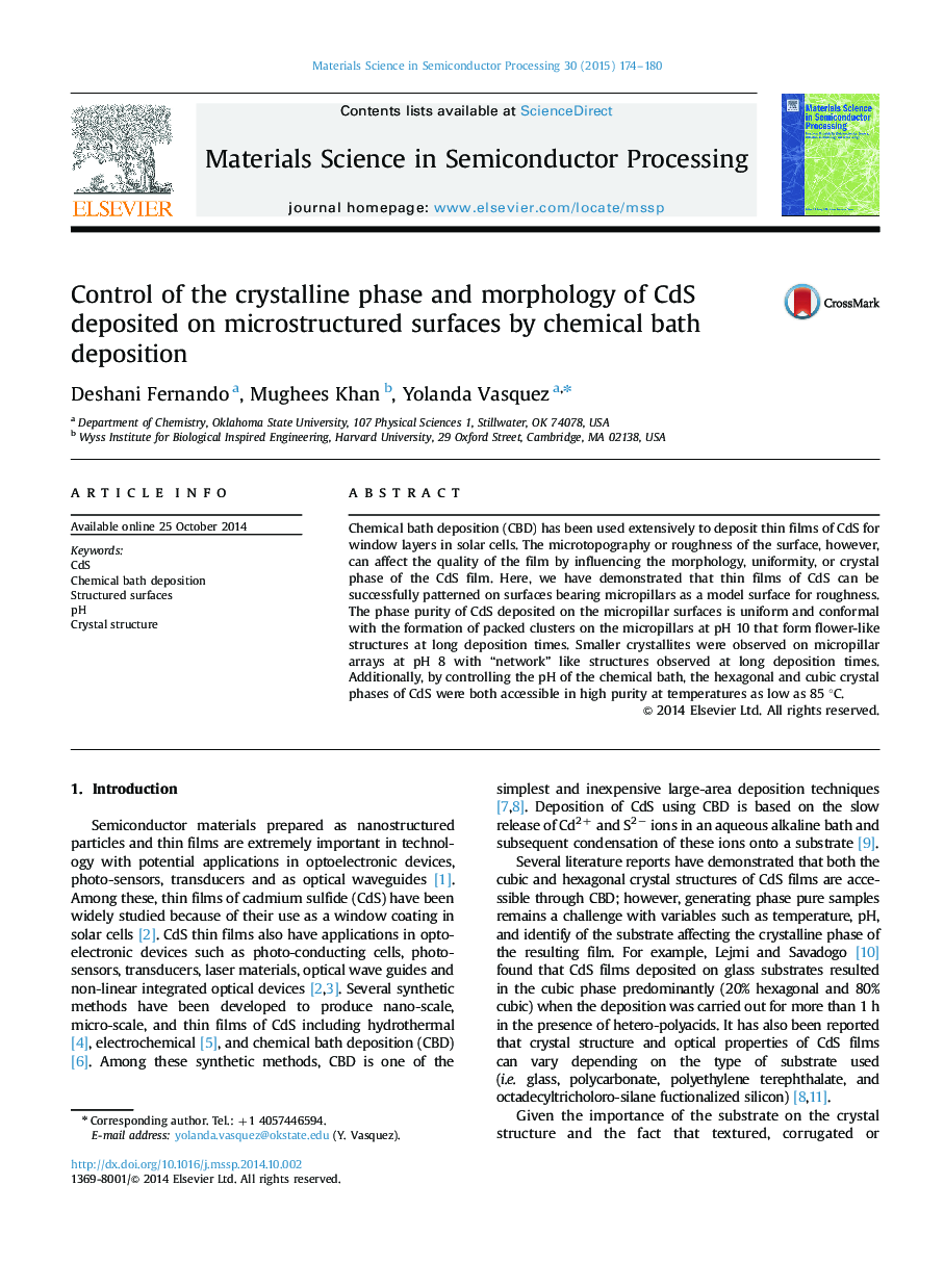 Control of the crystalline phase and morphology of CdS deposited on microstructured surfaces by chemical bath deposition