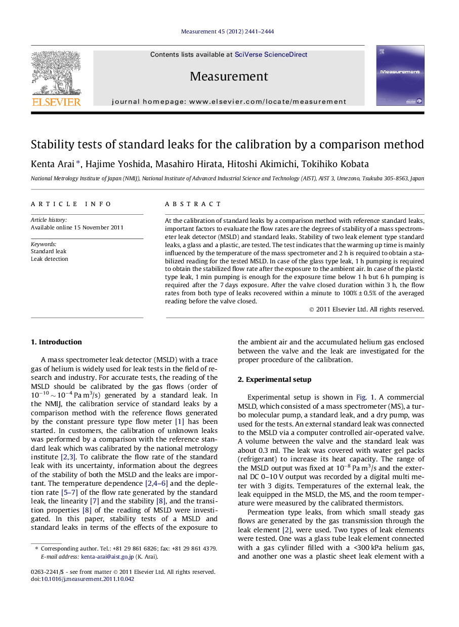 Stability tests of standard leaks for the calibration by a comparison method