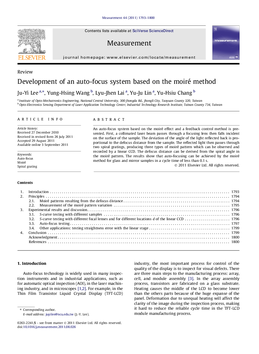 Development of an auto-focus system based on the moiré method