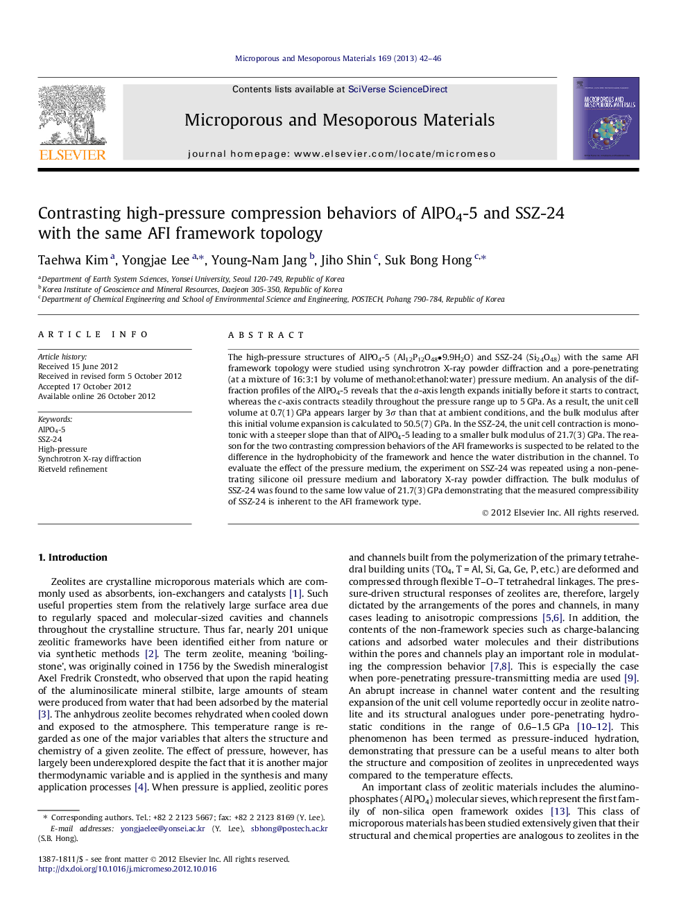 Contrasting high-pressure compression behaviors of AlPO4-5 and SSZ-24 with the same AFI framework topology