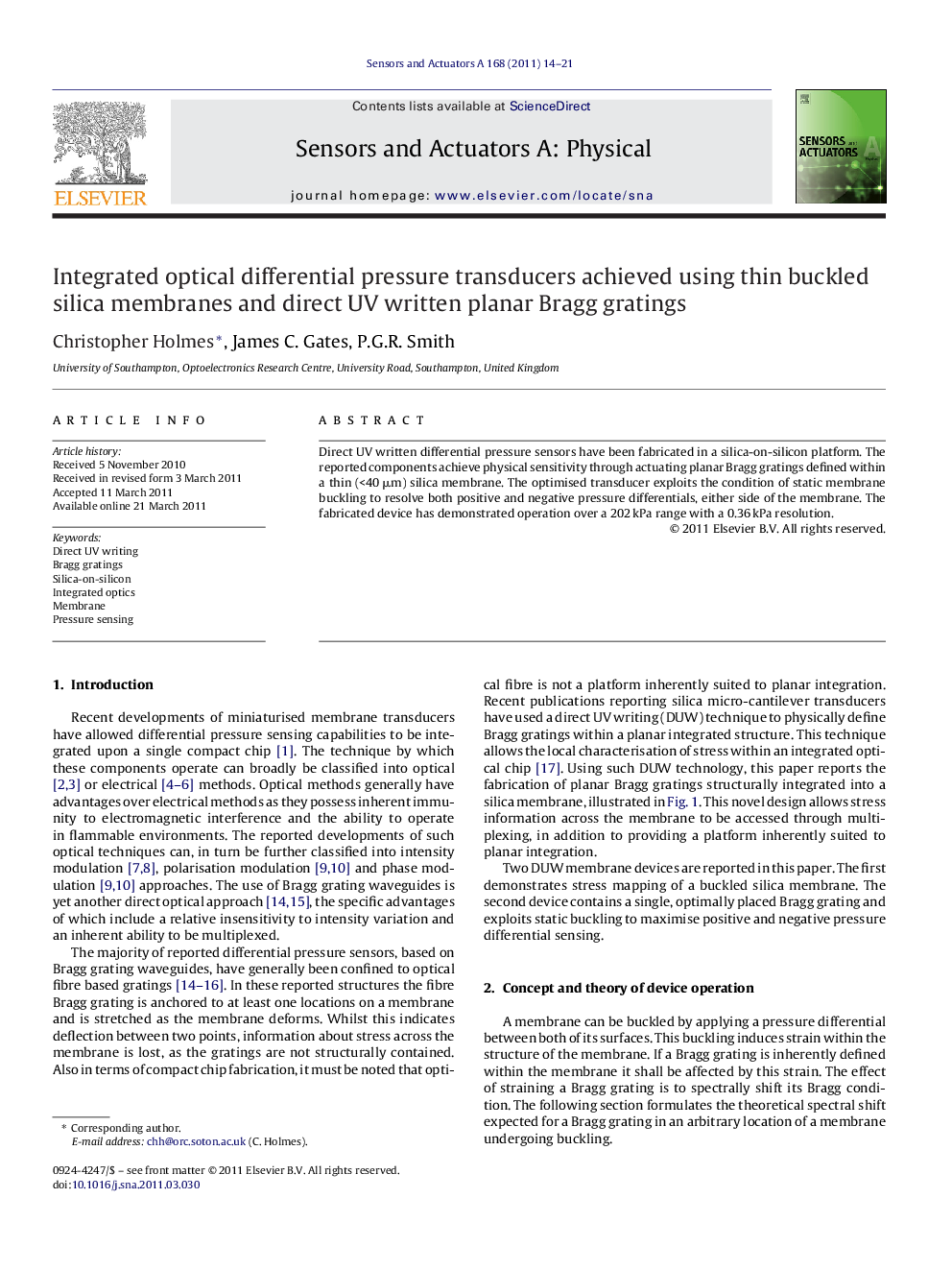 Integrated optical differential pressure transducers achieved using thin buckled silica membranes and direct UV written planar Bragg gratings