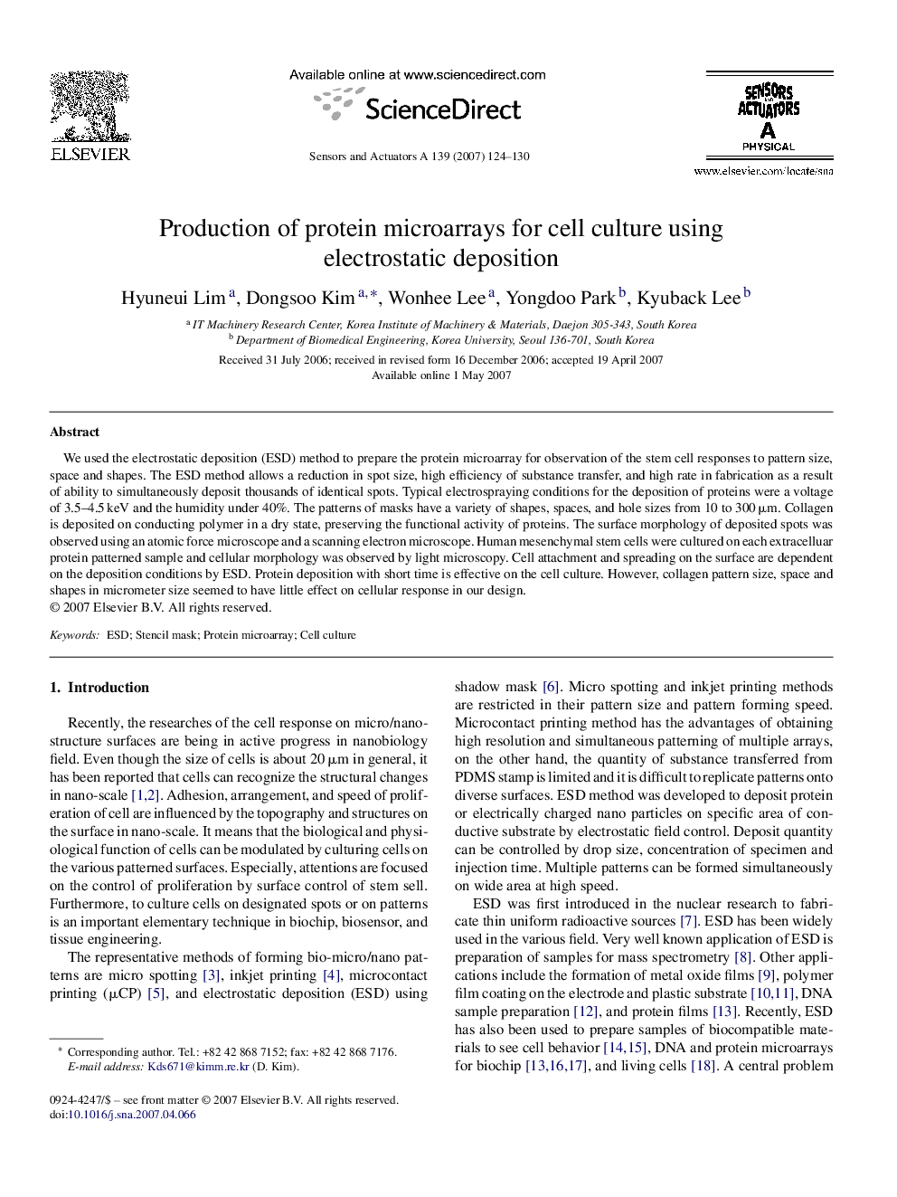 Production of protein microarrays for cell culture using electrostatic deposition