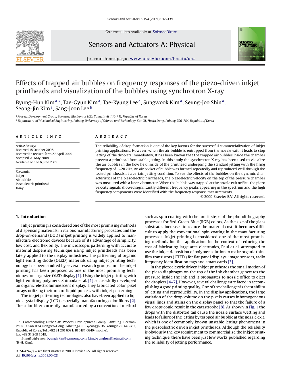 Effects of trapped air bubbles on frequency responses of the piezo-driven inkjet printheads and visualization of the bubbles using synchrotron X-ray