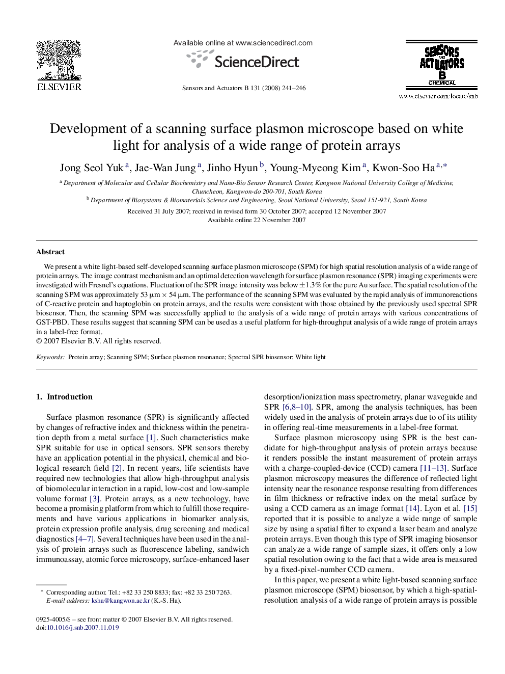 Development of a scanning surface plasmon microscope based on white light for analysis of a wide range of protein arrays