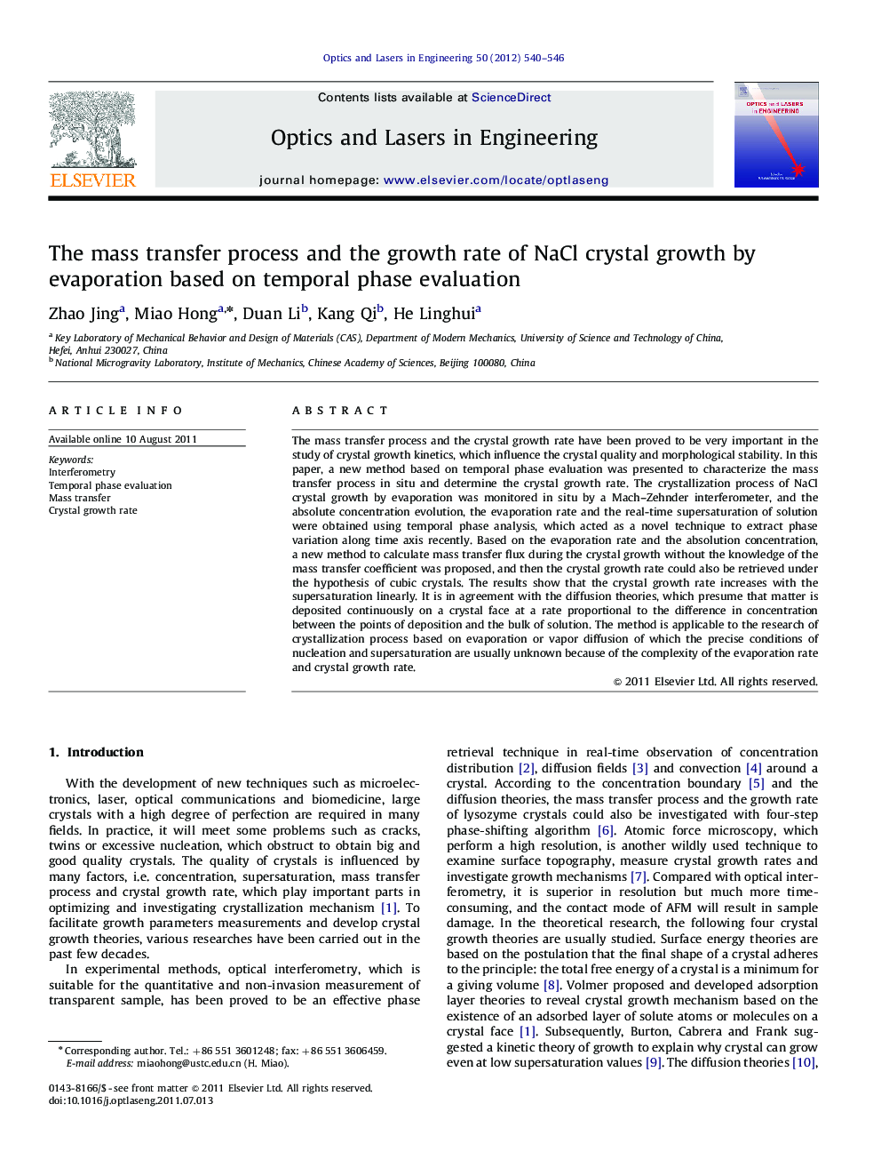 The mass transfer process and the growth rate of NaCl crystal growth by evaporation based on temporal phase evaluation