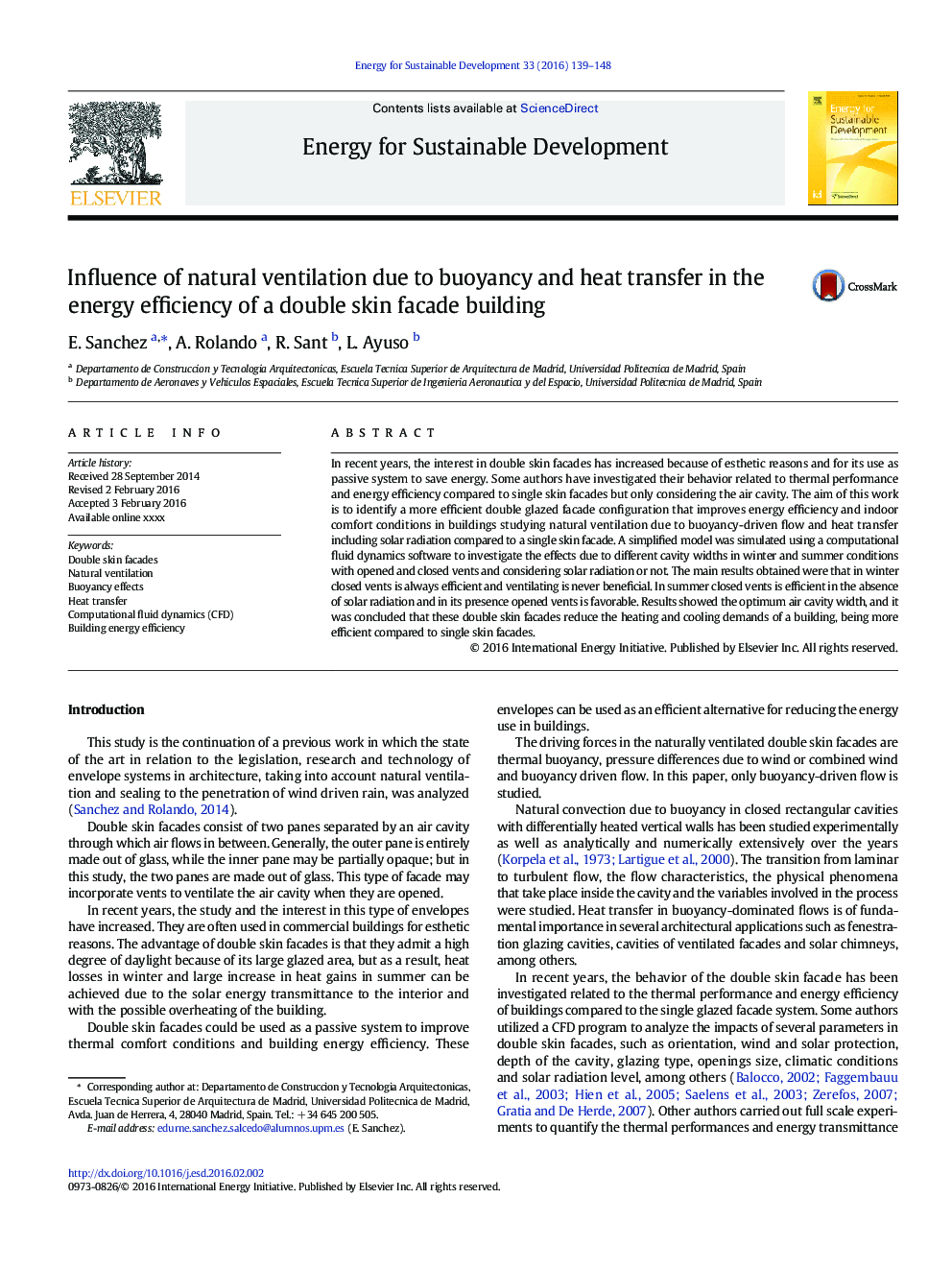 Influence of natural ventilation due to buoyancy and heat transfer in the energy efficiency of a double skin facade building