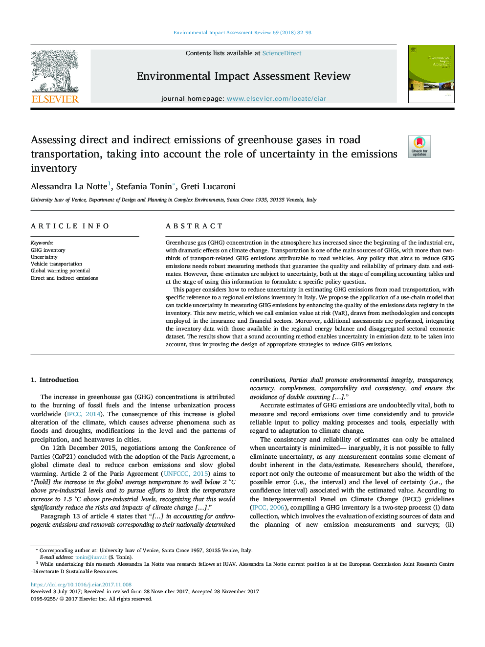 Assessing direct and indirect emissions of greenhouse gases in road transportation, taking into account the role of uncertainty in the emissions inventory