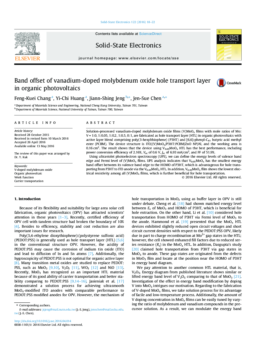 Band offset of vanadium-doped molybdenum oxide hole transport layer in organic photovoltaics