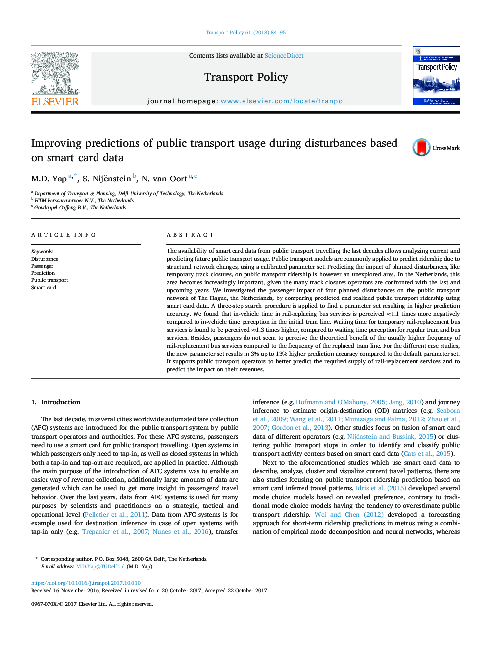 Improving predictions of public transport usage during disturbances based on smart card data