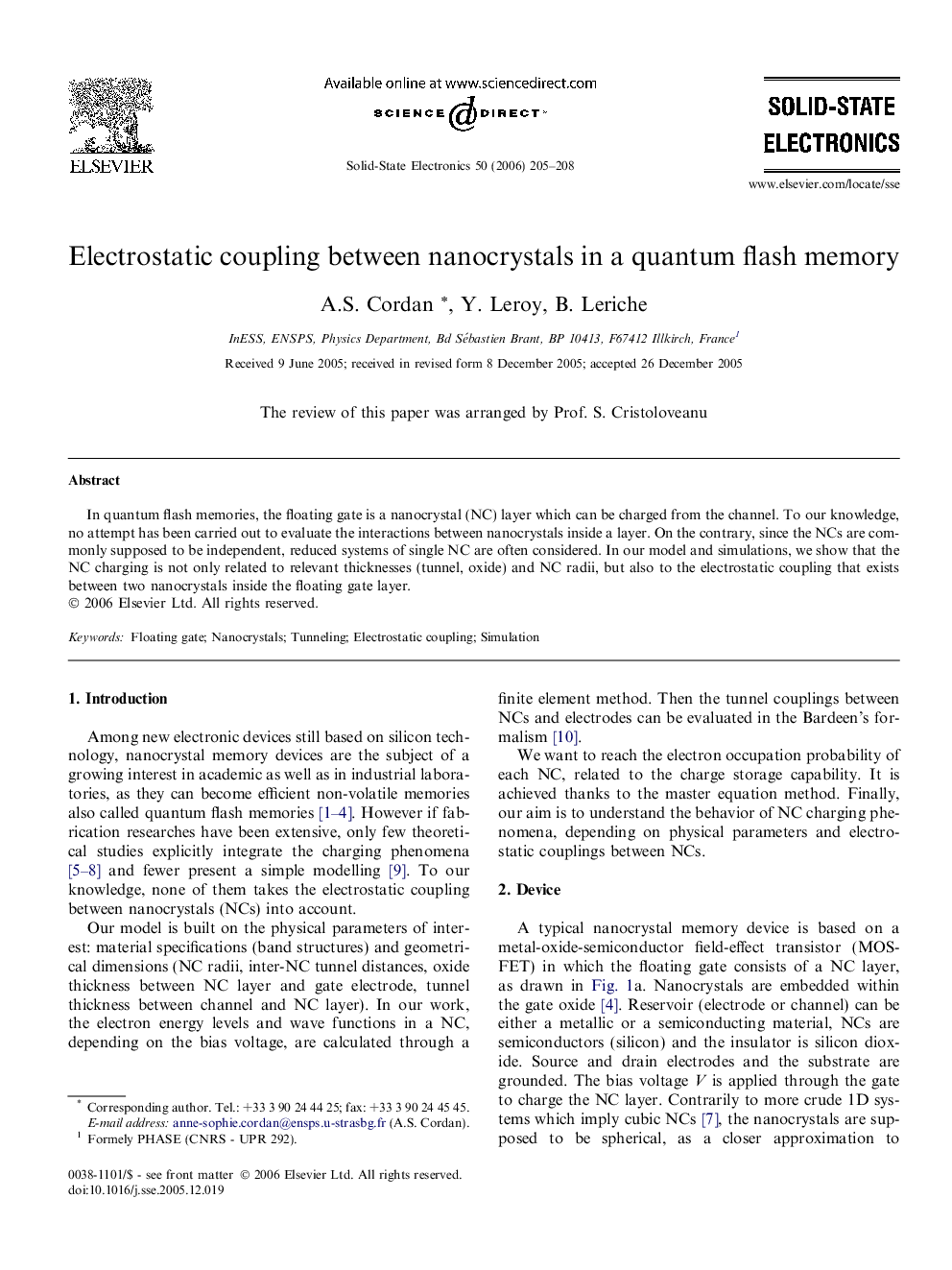 Electrostatic coupling between nanocrystals in a quantum flash memory