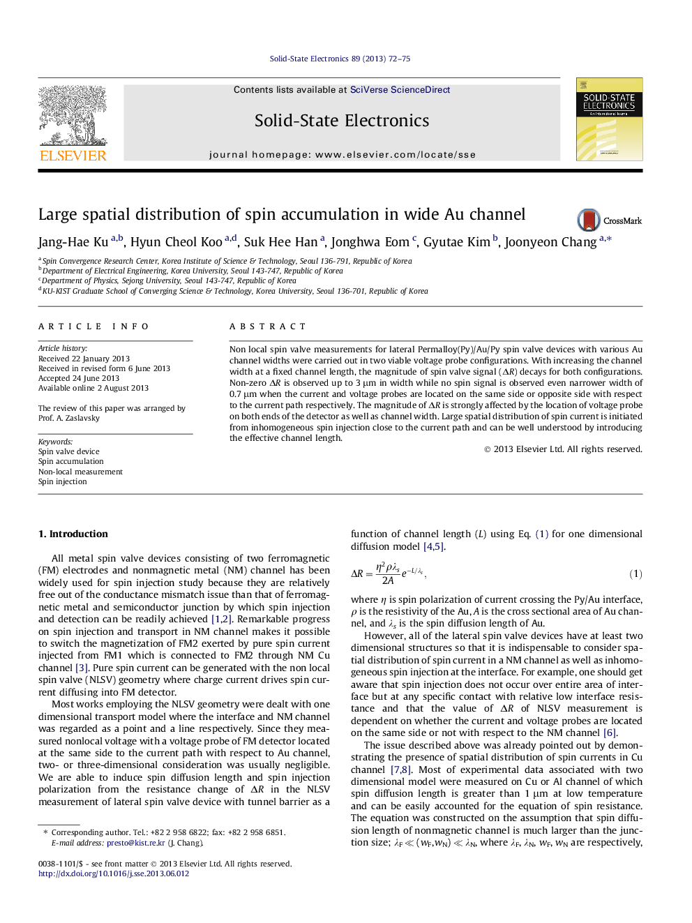 Large spatial distribution of spin accumulation in wide Au channel