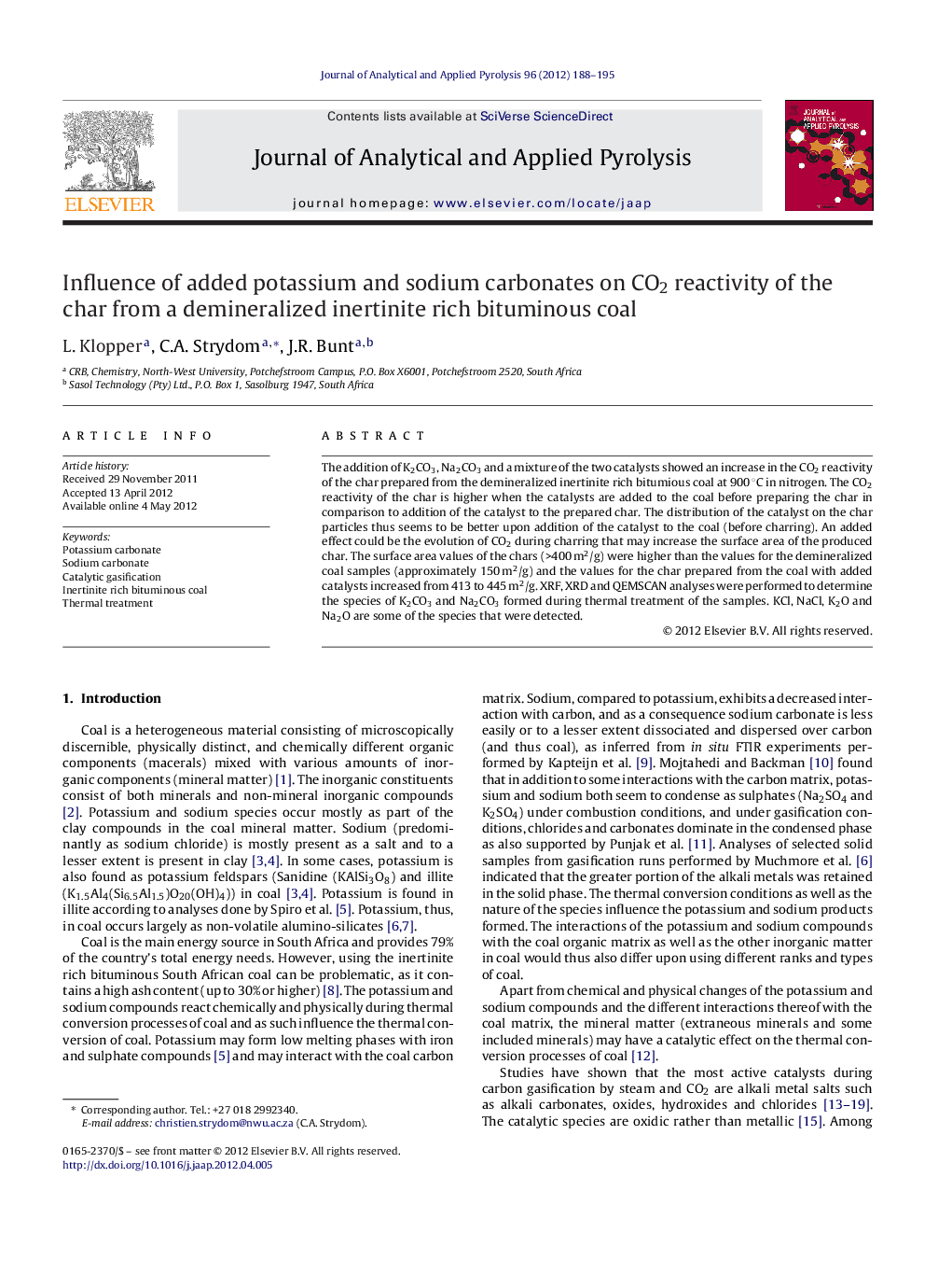 Influence of added potassium and sodium carbonates on CO2 reactivity of the char from a demineralized inertinite rich bituminous coal