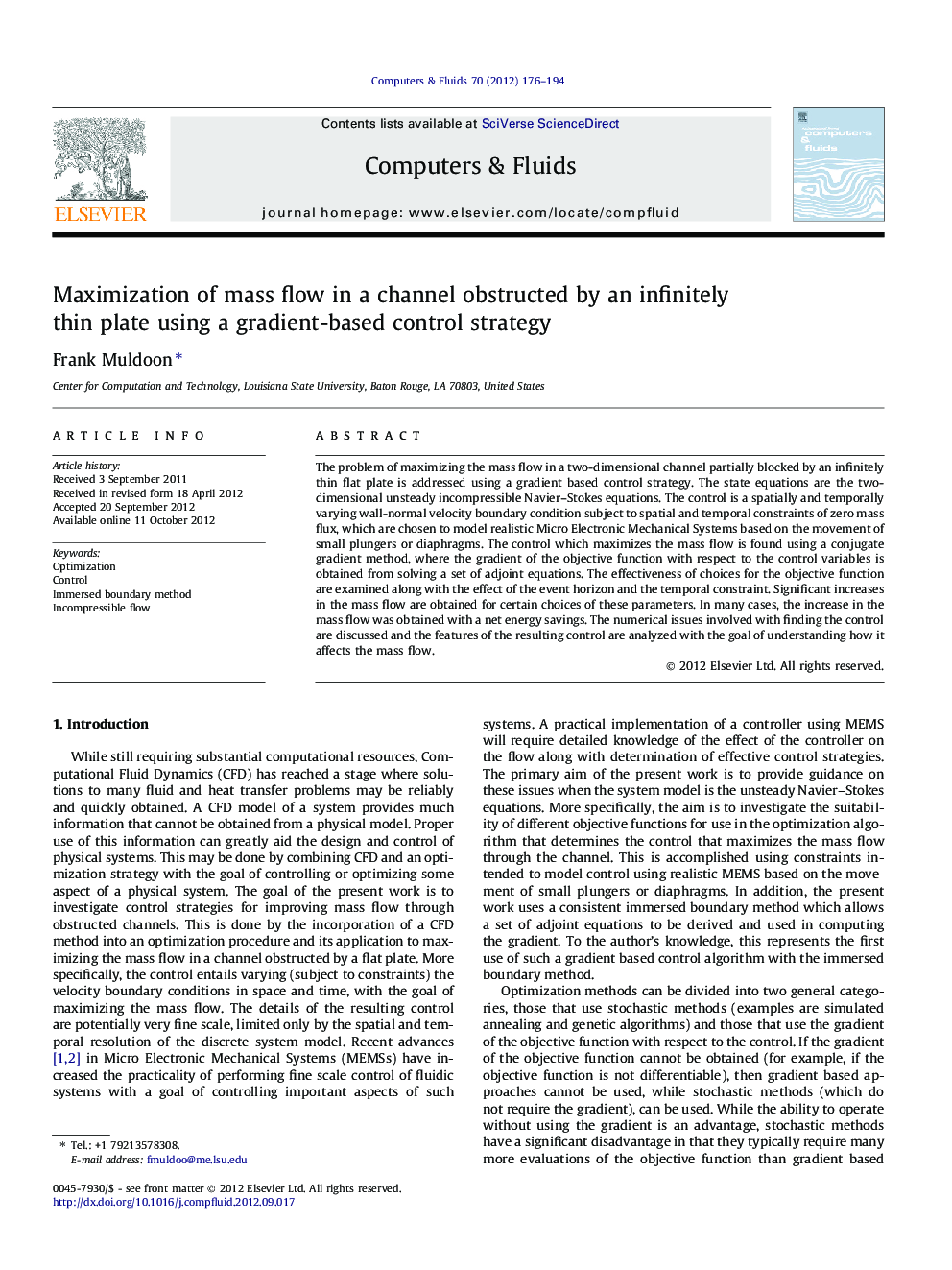 Maximization of mass flow in a channel obstructed by an infinitely thin plate using a gradient-based control strategy