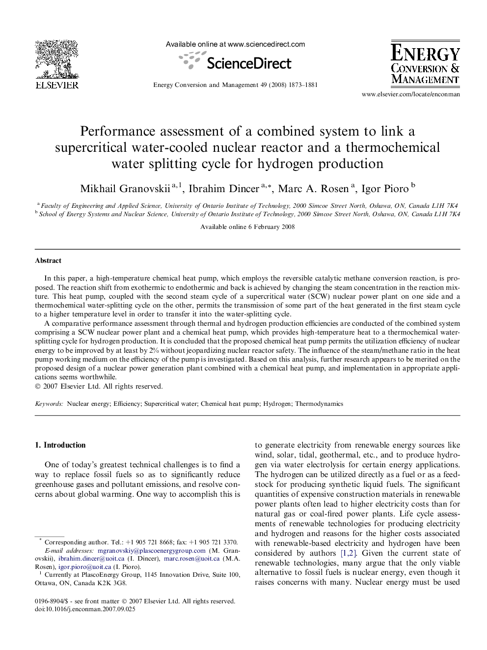 Performance assessment of a combined system to link a supercritical water-cooled nuclear reactor and a thermochemical water splitting cycle for hydrogen production