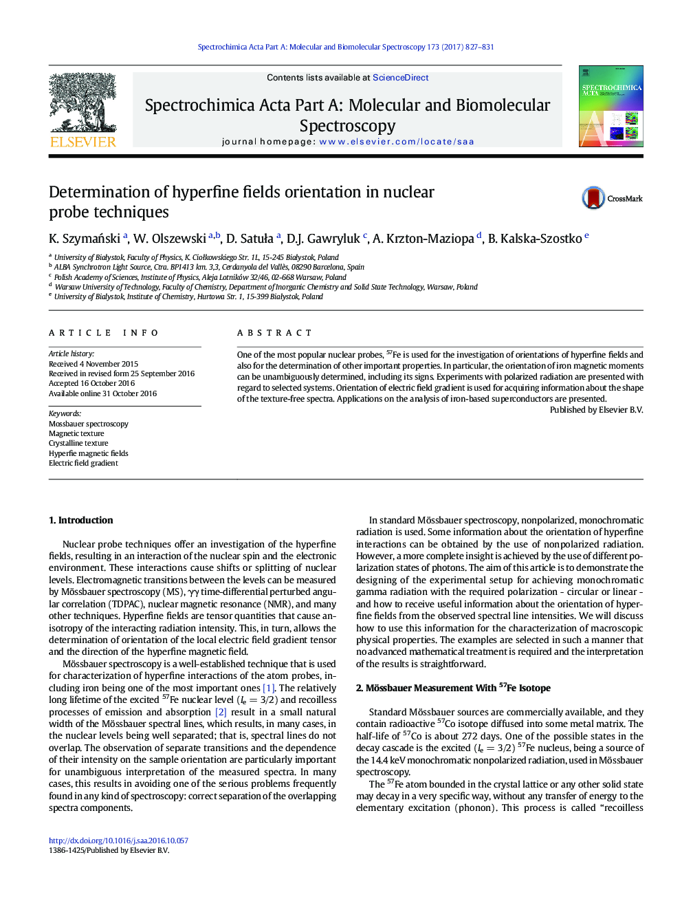 Determination of hyperfine fields orientation in nuclear probe techniques