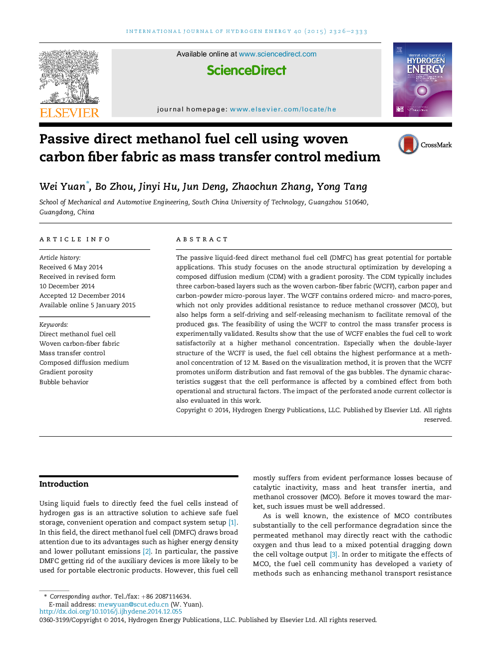 Passive direct methanol fuel cell using woven carbon fiber fabric as mass transfer control medium