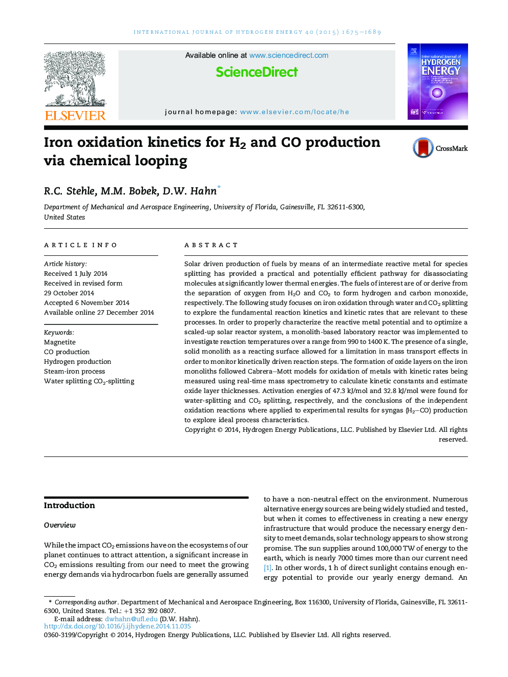 Iron oxidation kinetics for H2 and CO production via chemical looping