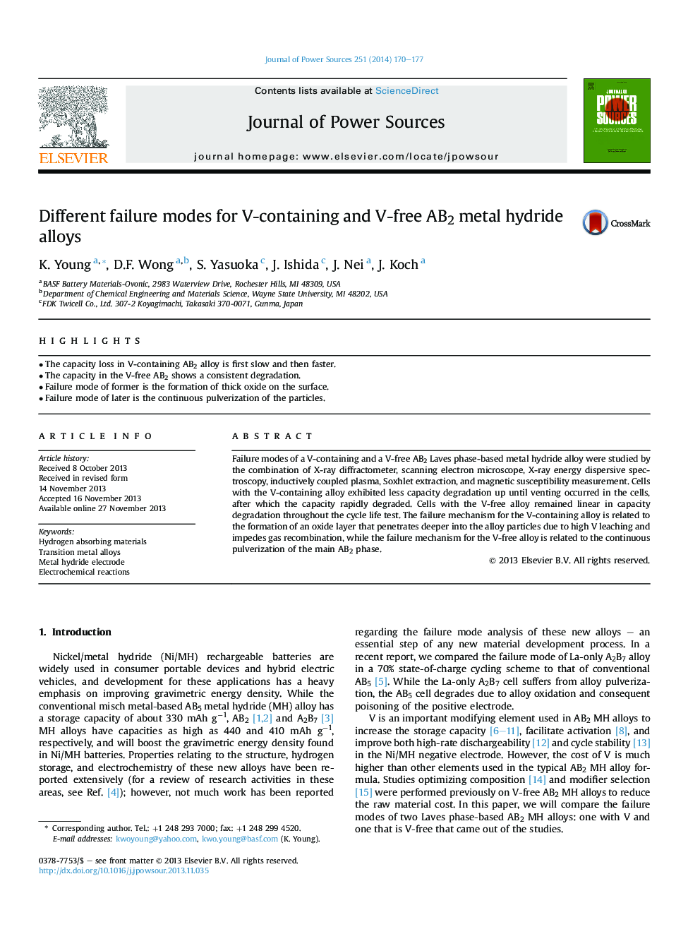 Different failure modes for V-containing and V-free AB2 metal hydride alloys