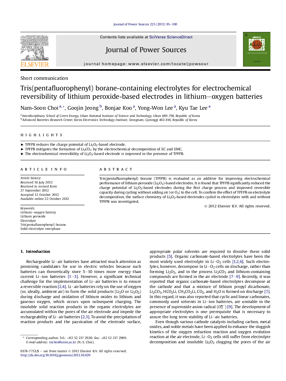 الکترولیت های حاوی بورن تریس (پنتافلوفورفنیل) برای بازگشت الکتروشیمیایی الکترودهای مبتنی بر پتاسیم لیتیوم در باتری های اکسیژن لیتیوم 