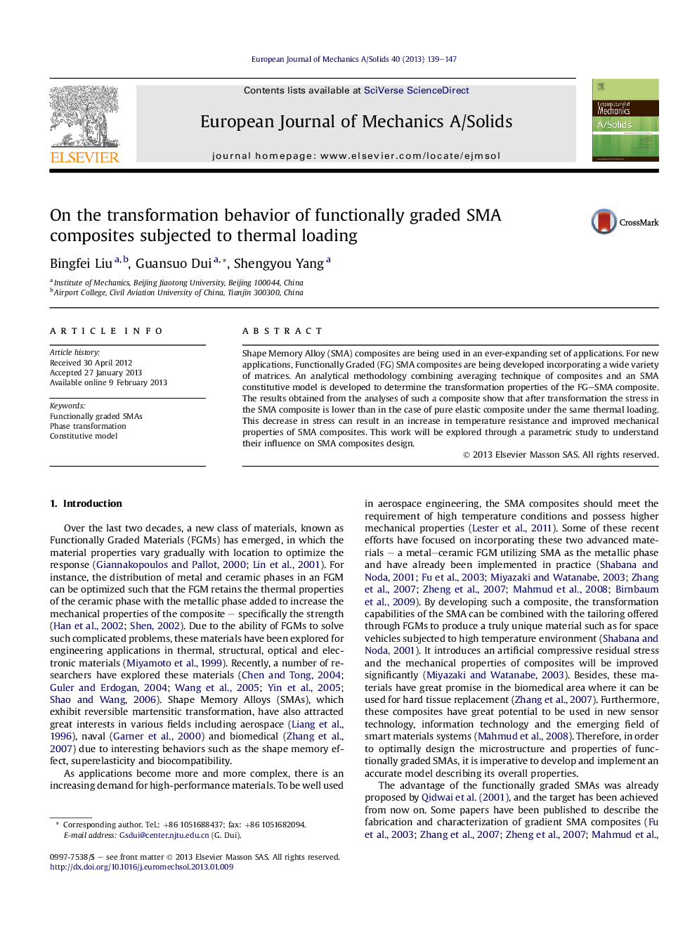 On the transformation behavior of functionally graded SMA composites subjected to thermal loading