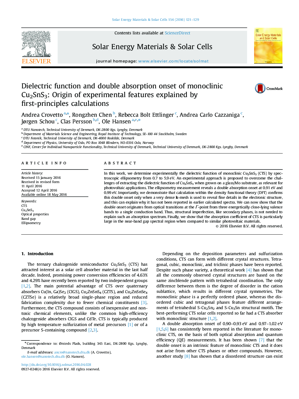 Dielectric function and double absorption onset of monoclinic Cu2SnS3: Origin of experimental features explained by first-principles calculations