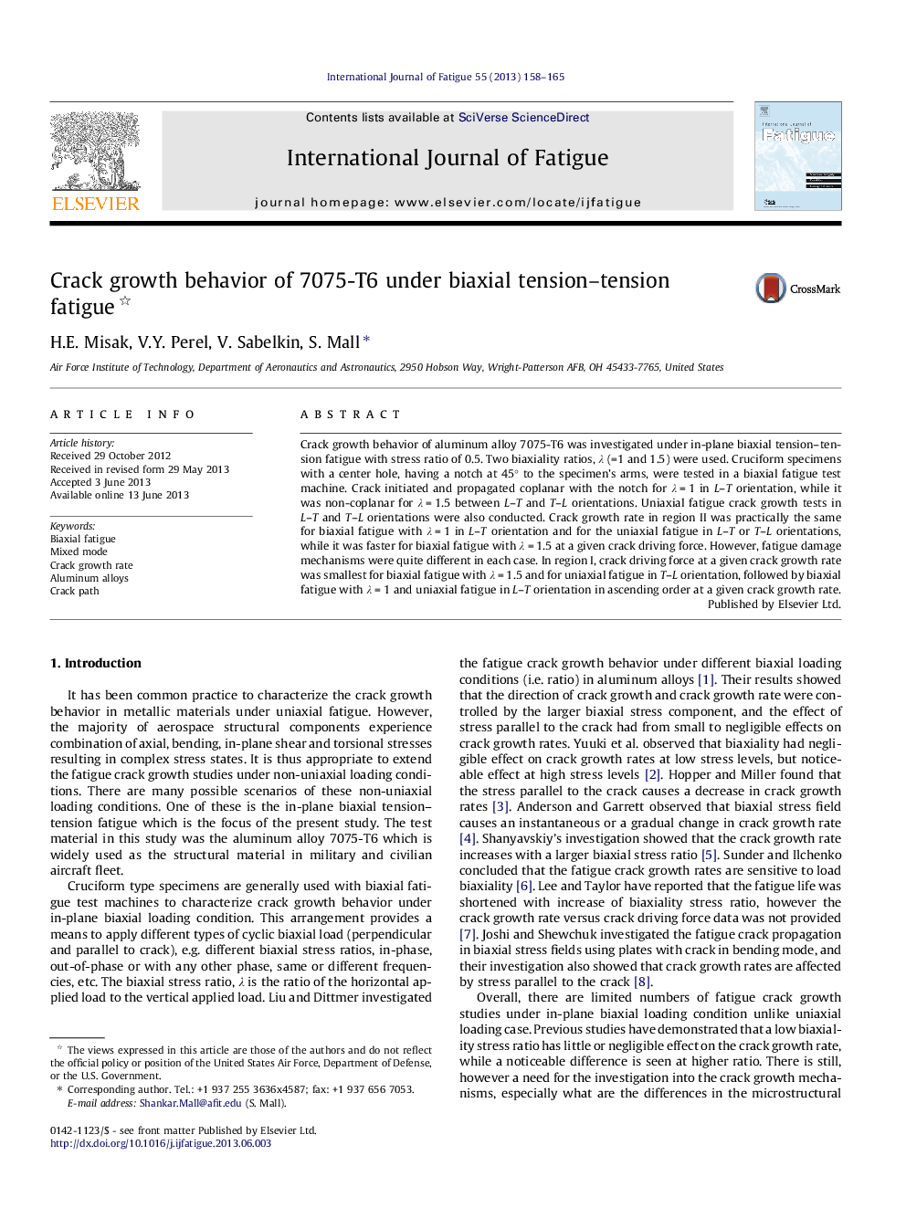 Crack growth behavior of 7075-T6 under biaxial tension–tension fatigue 